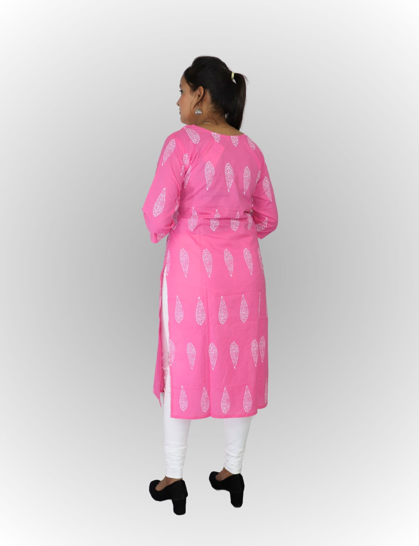 Vedickulture Pink Cotton Kurti with White Paisley Print, 3/4 Sleeves, Round Neck, Casual Wear