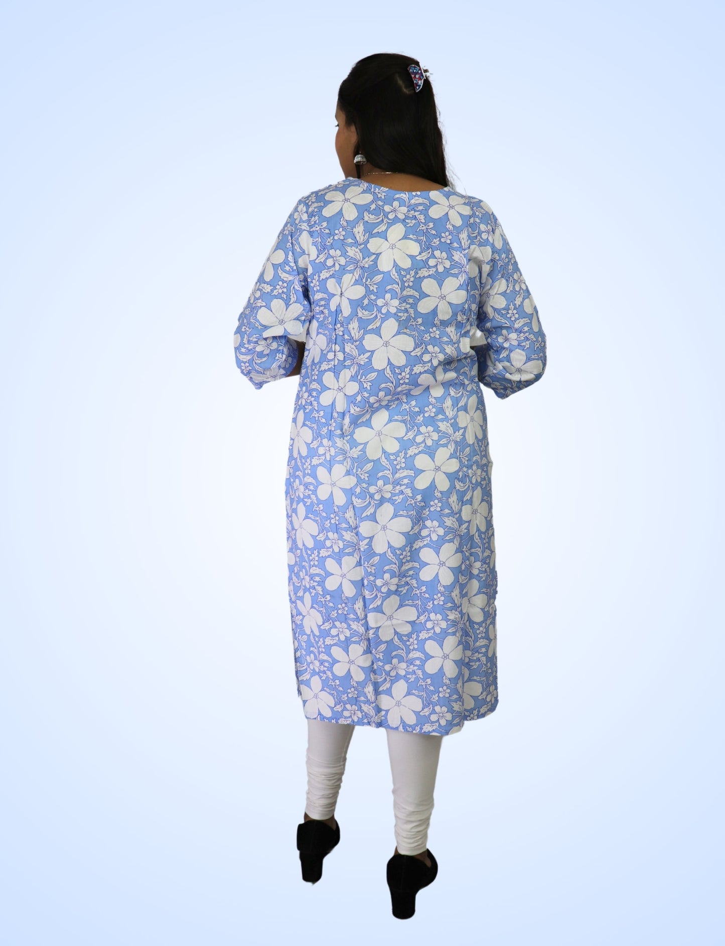 Floral Print Cotton Kurti with V-Neck, 3/4 Sleeves, Light Blue and White
