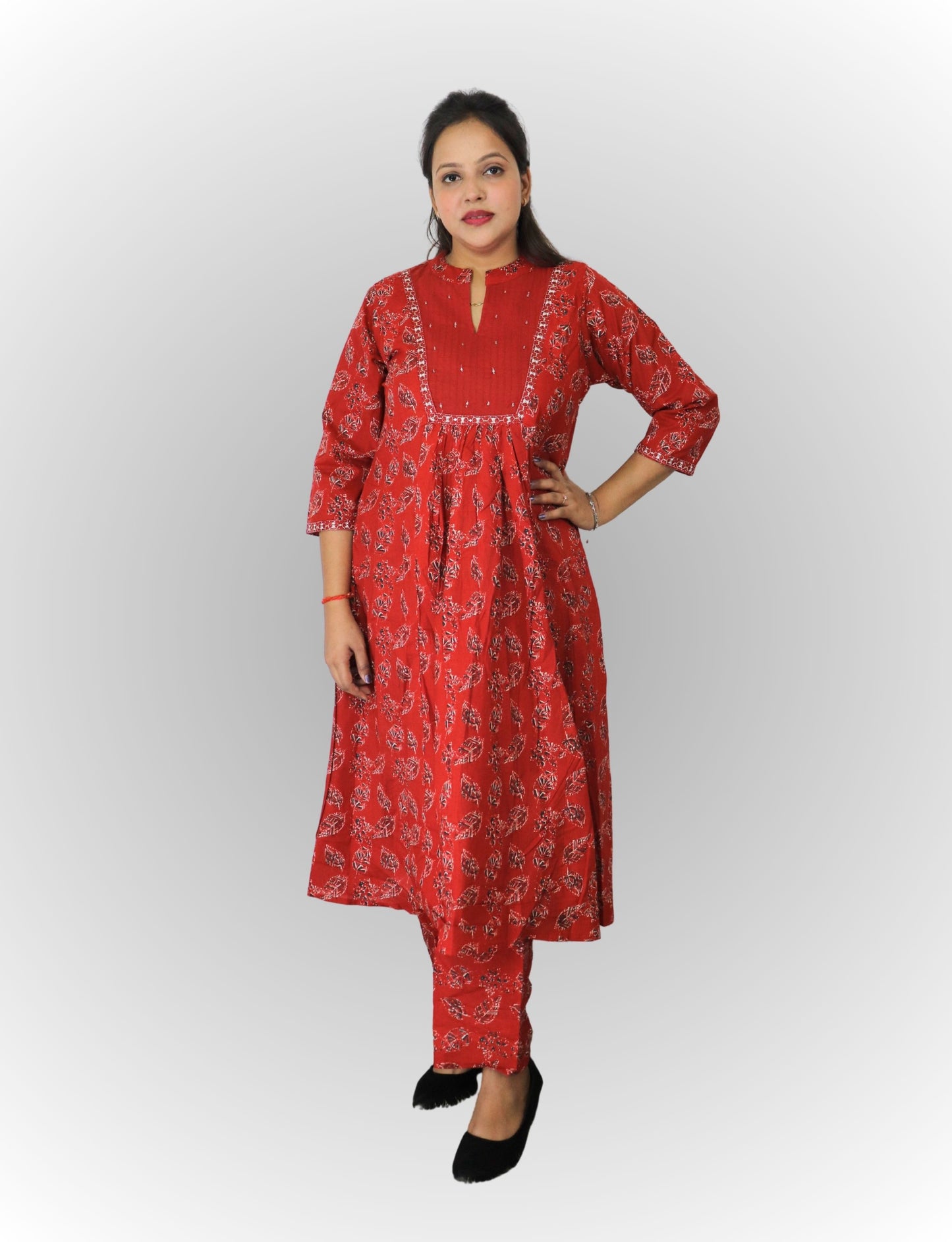 Traditional Red Cotton Salwar Suit Set with Floral Print, 3/4 Sleeves
