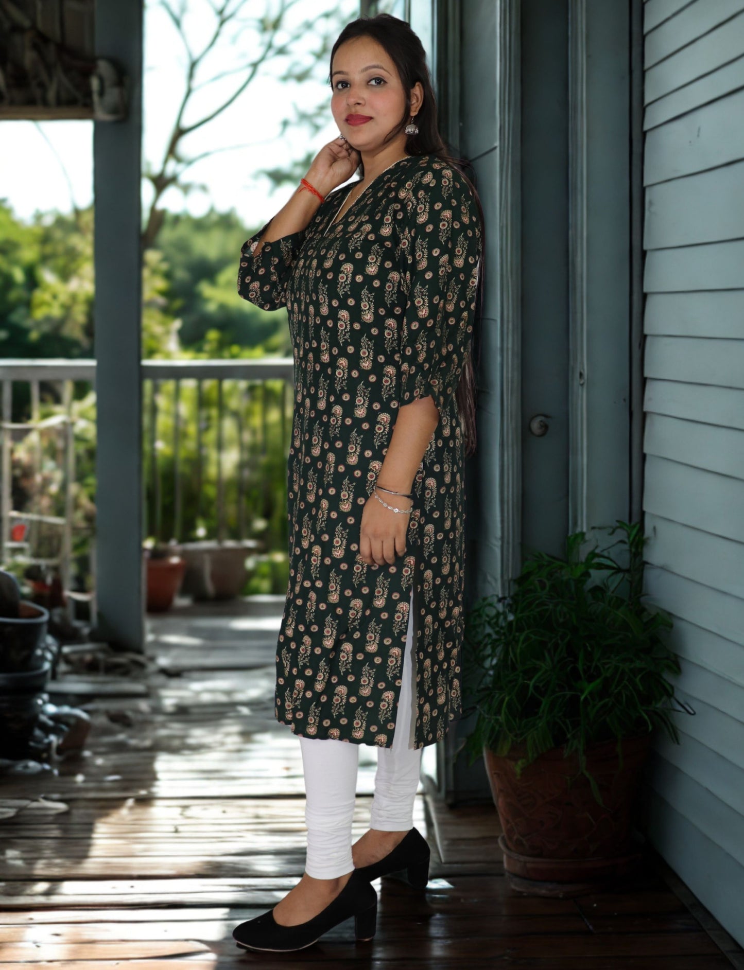 Vedickulture Women's Casual Floral Print Kurta, Dark Green with Paisley Pattern, V-Neck, 3/4 Sleeve