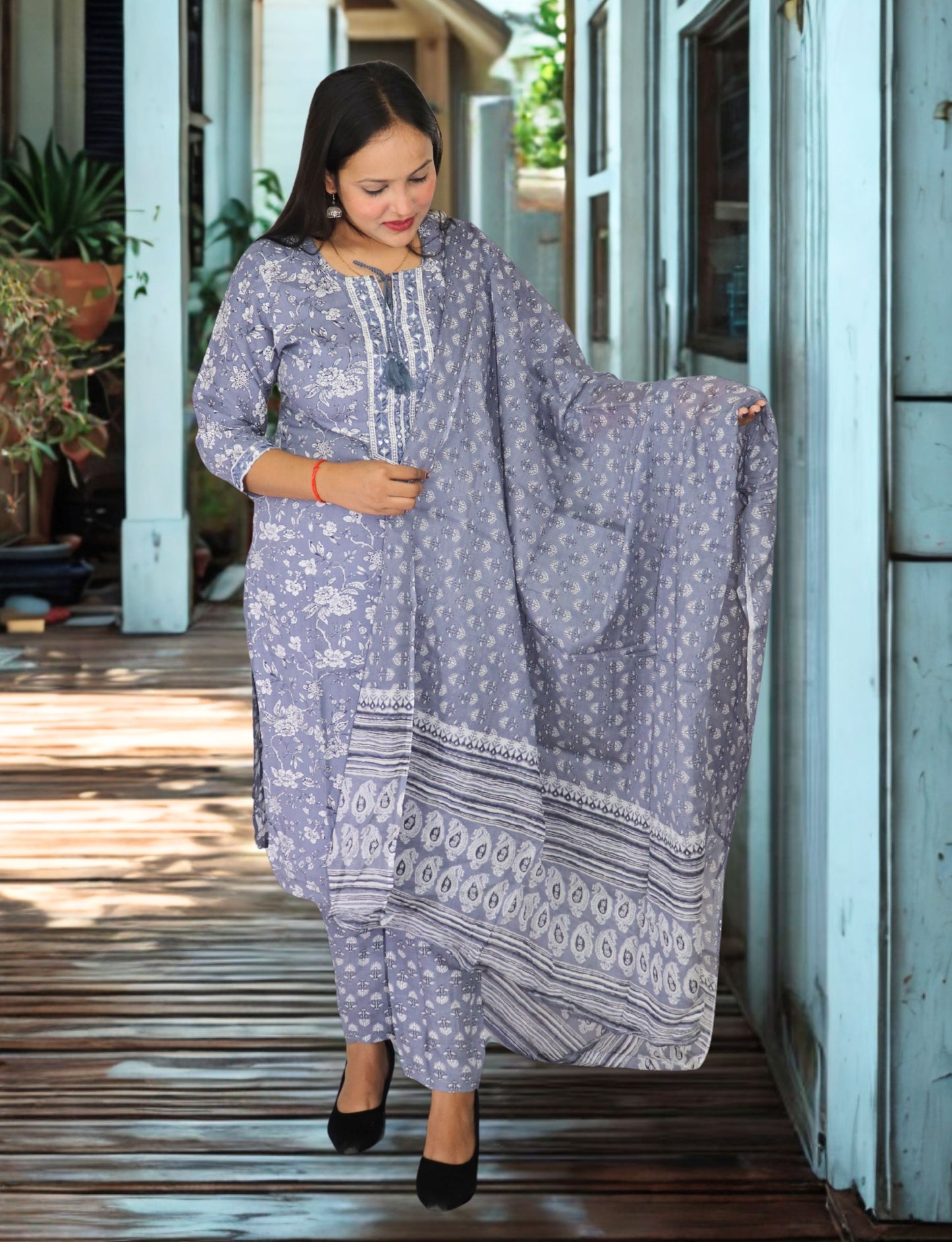 Women's Floral Print Cotton Salwar Suit Set, Grey and White, with Dupatta
