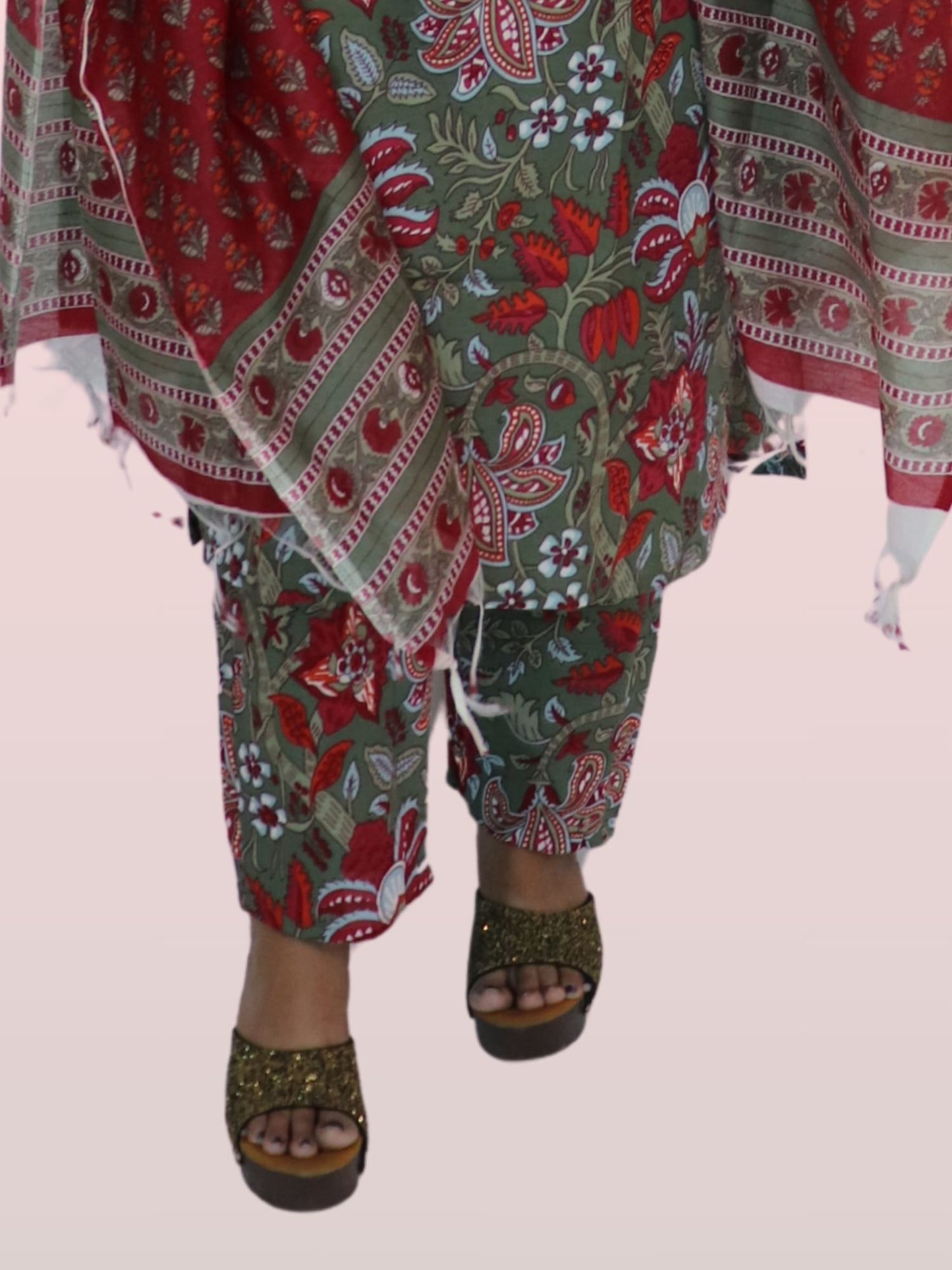 Women Straight Printed Kurta and Pant Set with Dupatta