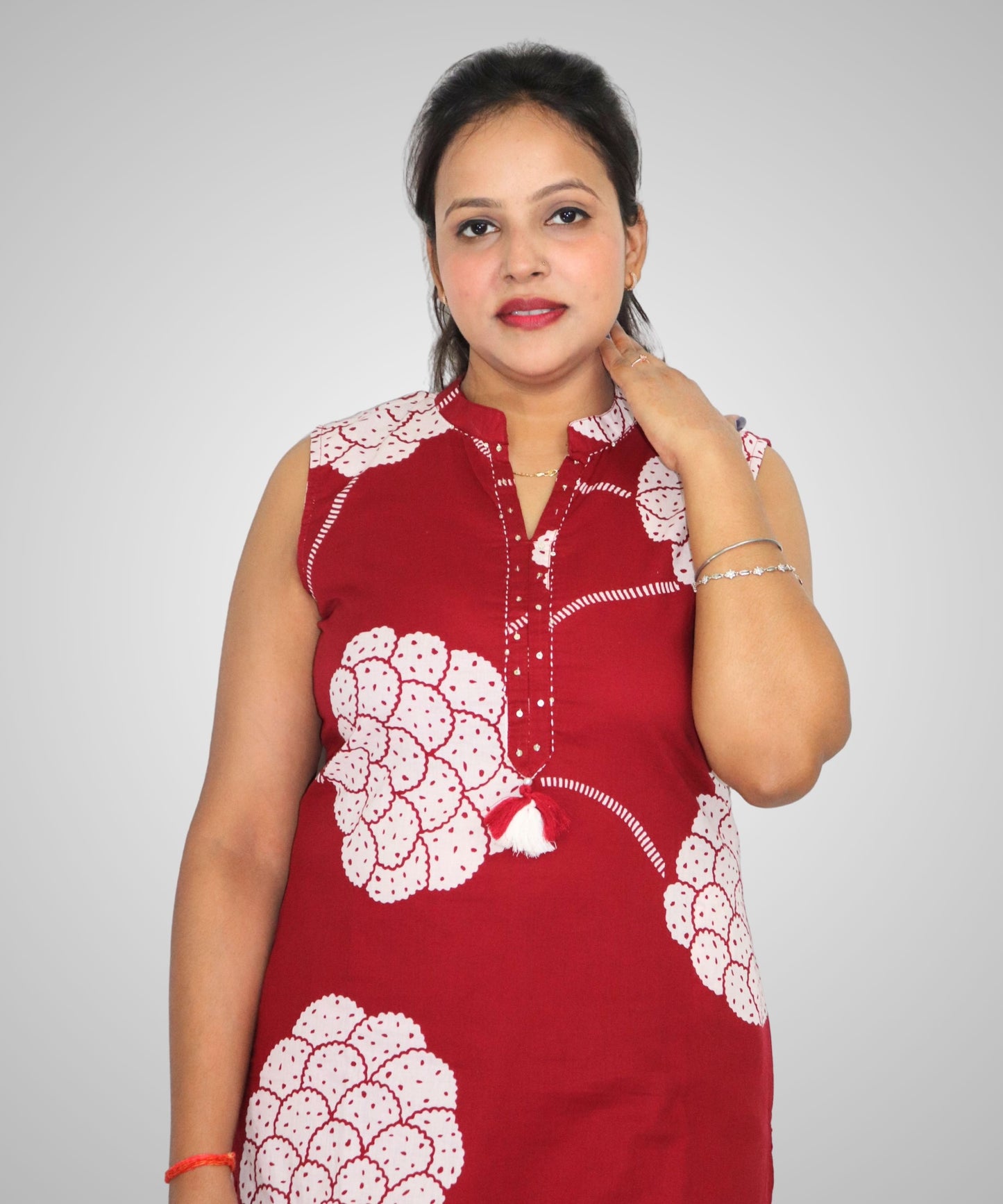 Women's Floral Print Cotton Kurta Set with Mandarin Collar, Sleeveless, Red and White