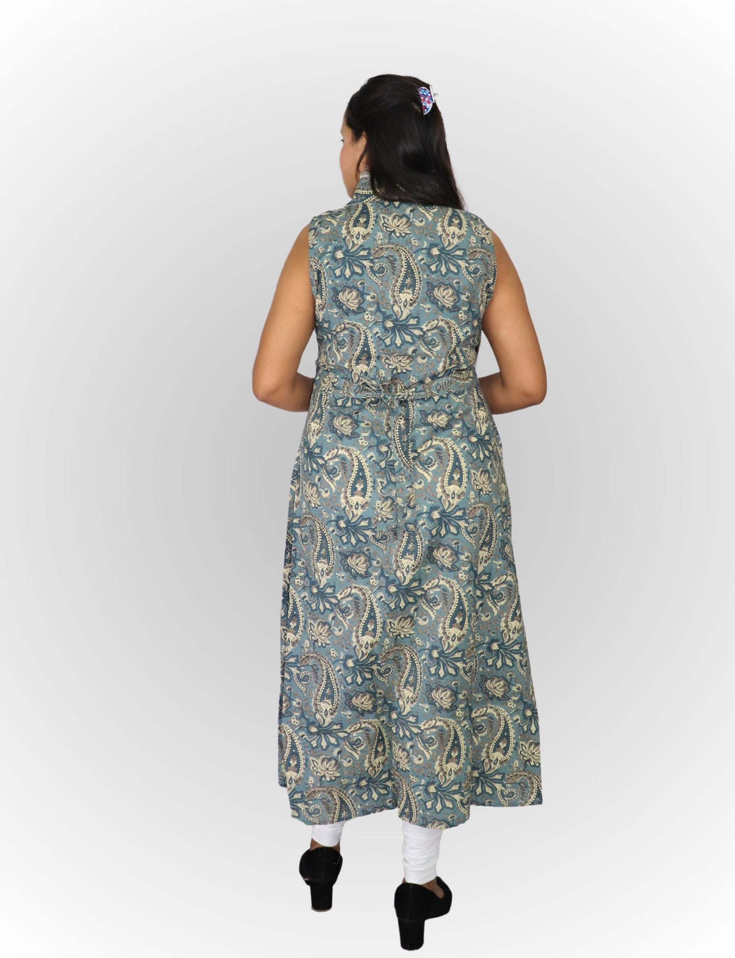 Vedickulture Sleeveless Long A-line Kurta with Paisley Print, Blue and Cream, V-Neck Collar with Belt