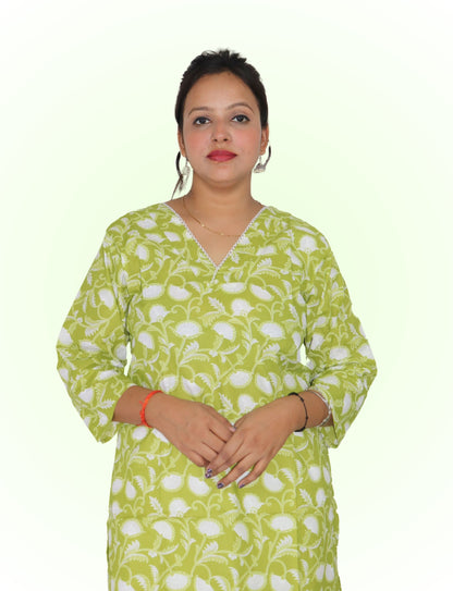 Vedickulture Floral Print Cotton Kurti, V-Neck, Long Sleeve, Lime Green and White, Casual Wear